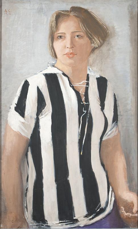 Девушка в футболке